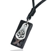 "Fleur De Lis" l�der halsband.