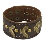 L�derarmband med �rnar.