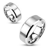 Rostfri st�l ring med matt finish.