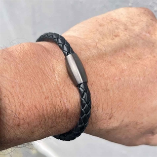 Läder bolo armband med magnetlås 