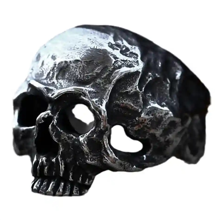 Nightfall Skull Bikerring i mörkt stål.