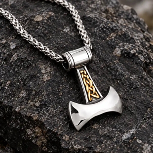 fenrisyxan vikinghalsband