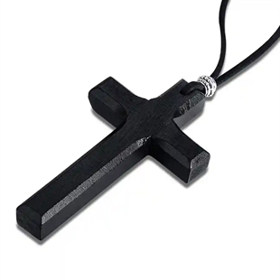 Träkors med lädersnöre Svart