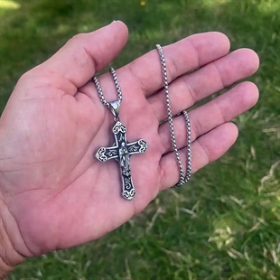Kors titan med jesus