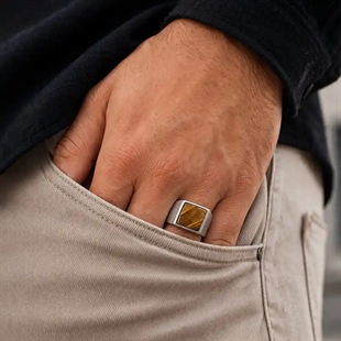 Tigeröga herrring i matt rostfritt stål – fyrkantig signetring