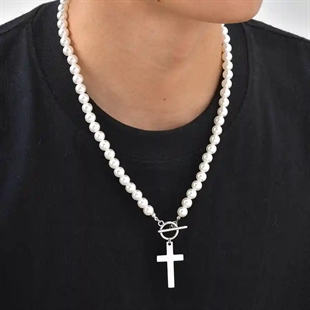 Pärlhalsband för män med vita pärlor och korshänge