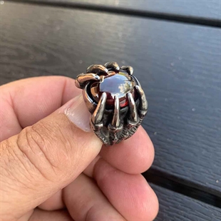 Blodeye hands-master ring