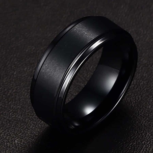 Panther tungsten ring mat svart